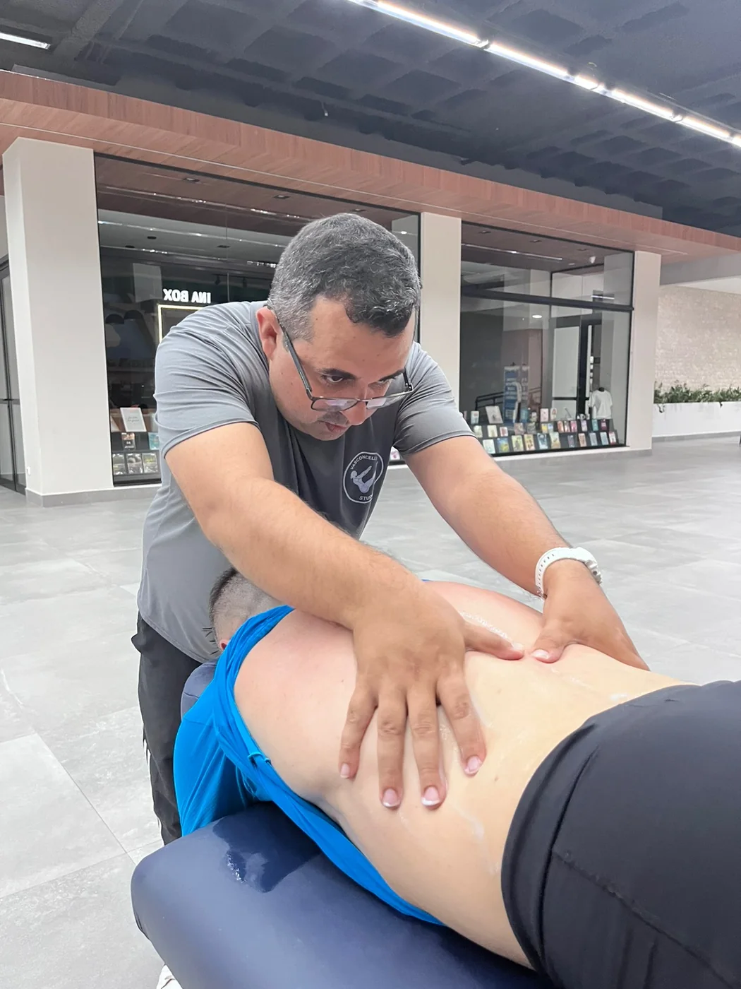 Atendimento de Liberação Miofascial no Vasconcellos Studio